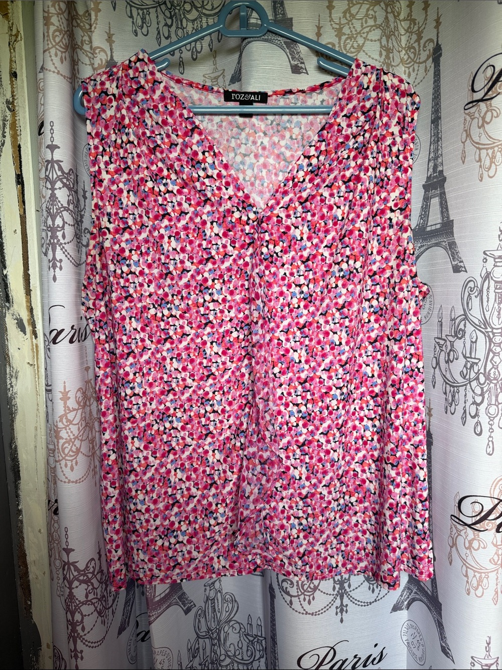 Roz & Ali Pink Multi-Color Sleeveless V-Neck Blouse